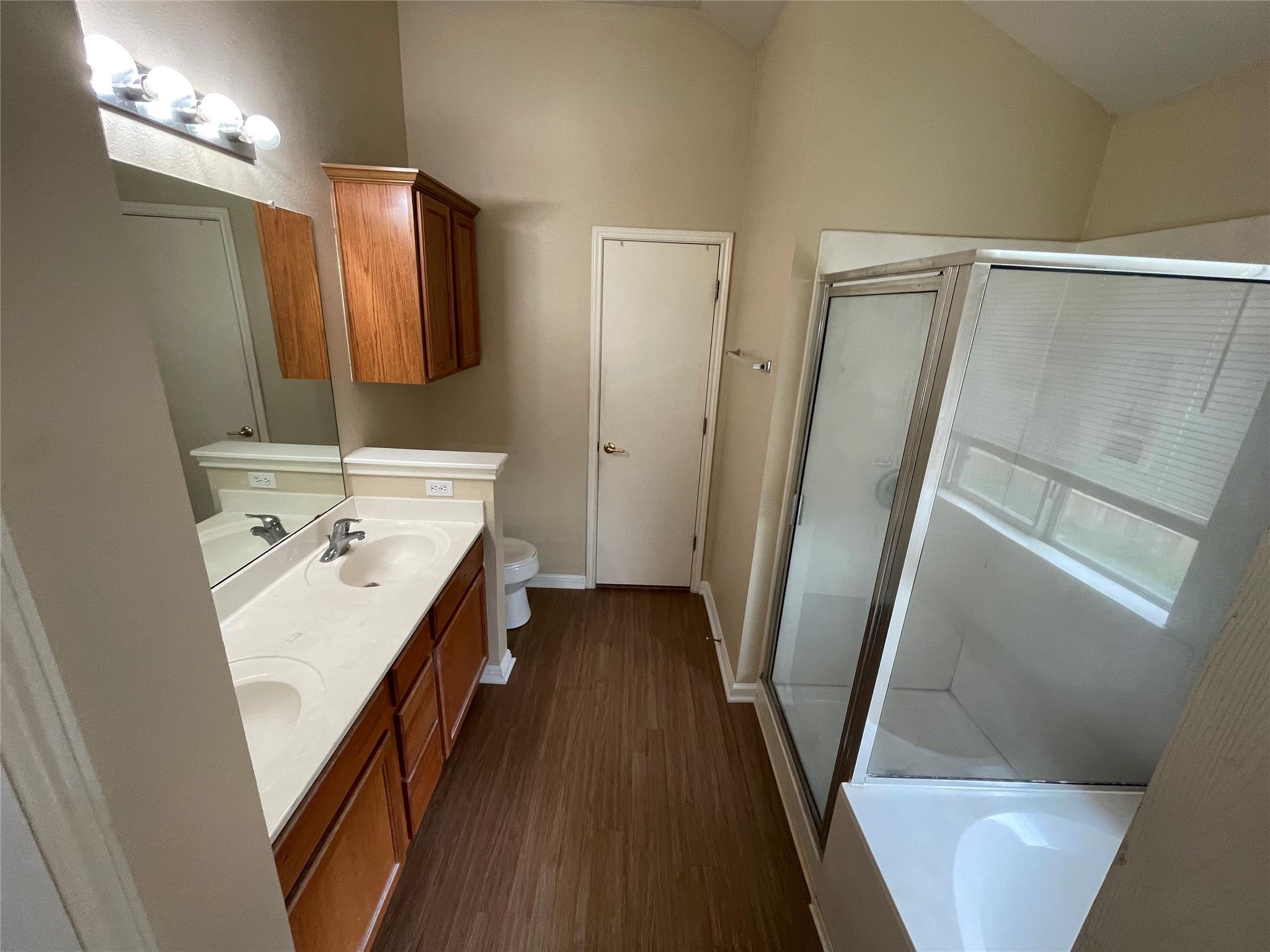 602 Losoya Ct, Hutto, TX 78634