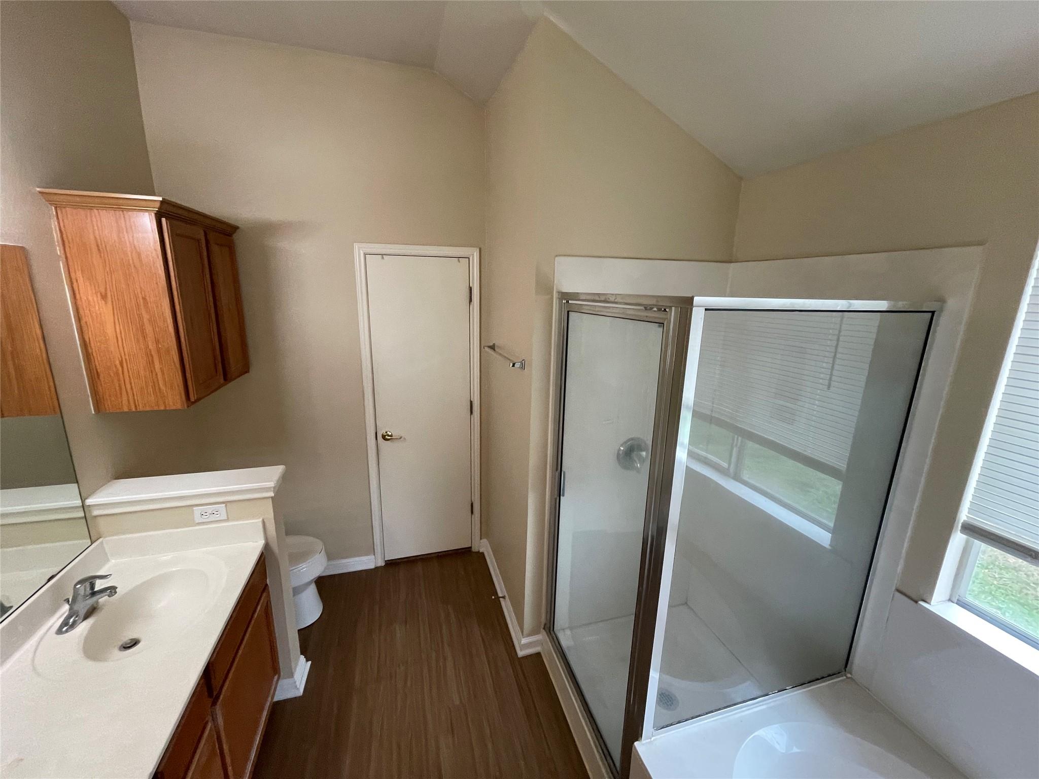 602 Losoya Ct, Hutto, TX 78634