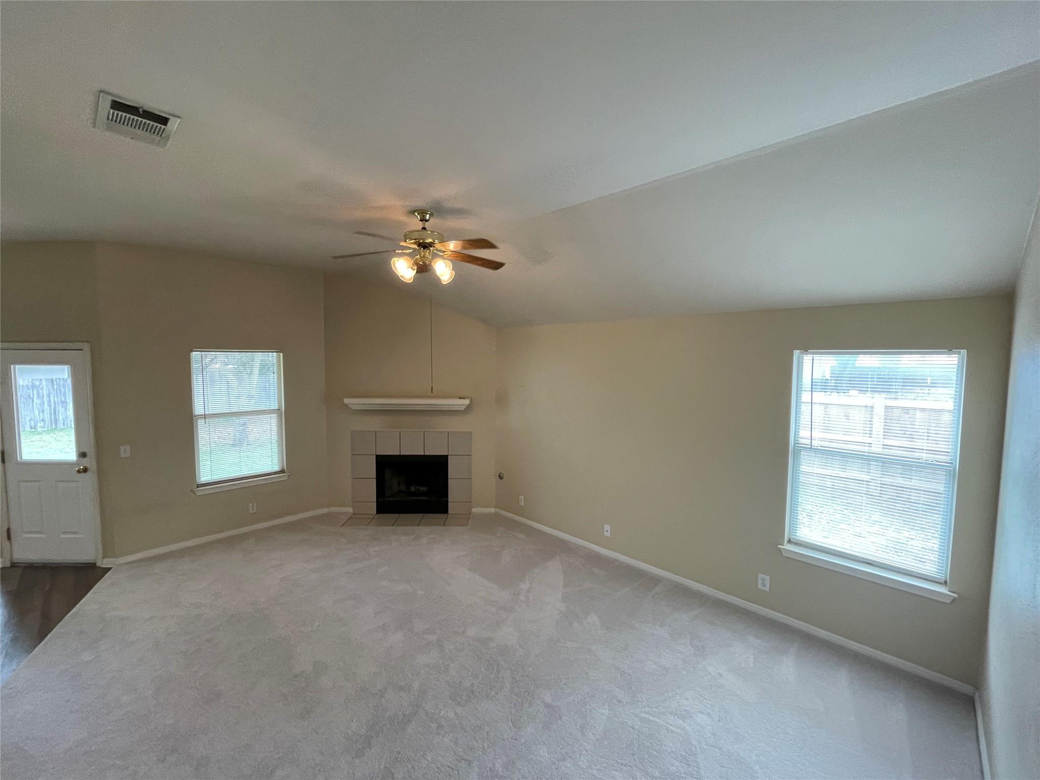 602 Losoya Ct, Hutto, TX 78634