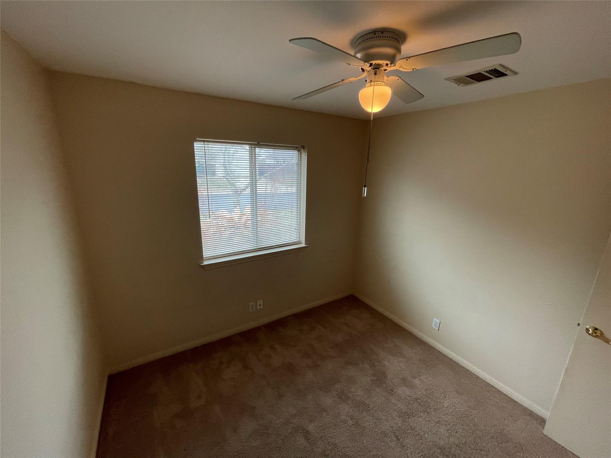 602 Losoya Ct, Hutto, TX 78634