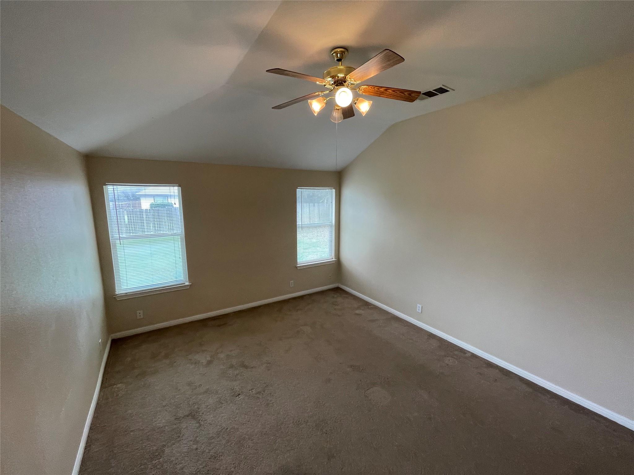 602 Losoya Ct, Hutto, TX 78634