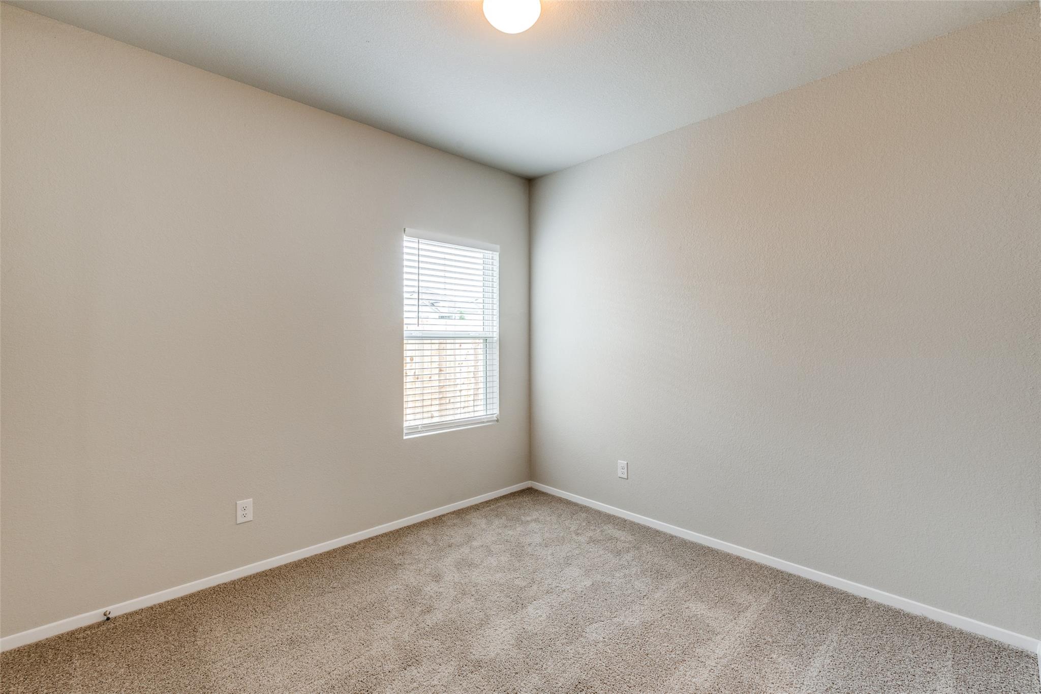 140 Thunder Oak St, San Marcos, TX 78666