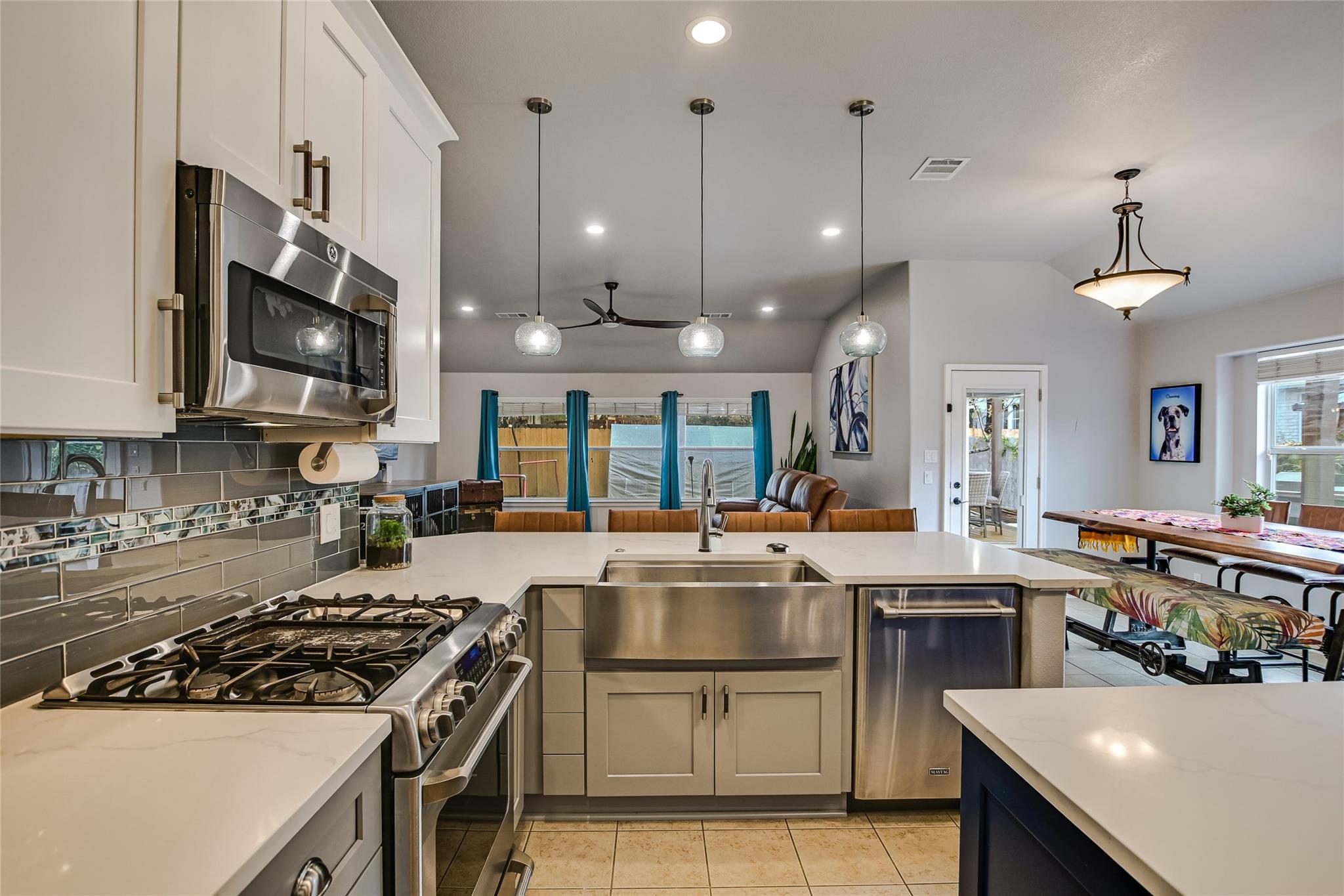 202 Ambrose Dr, Pflugerville, TX 78660