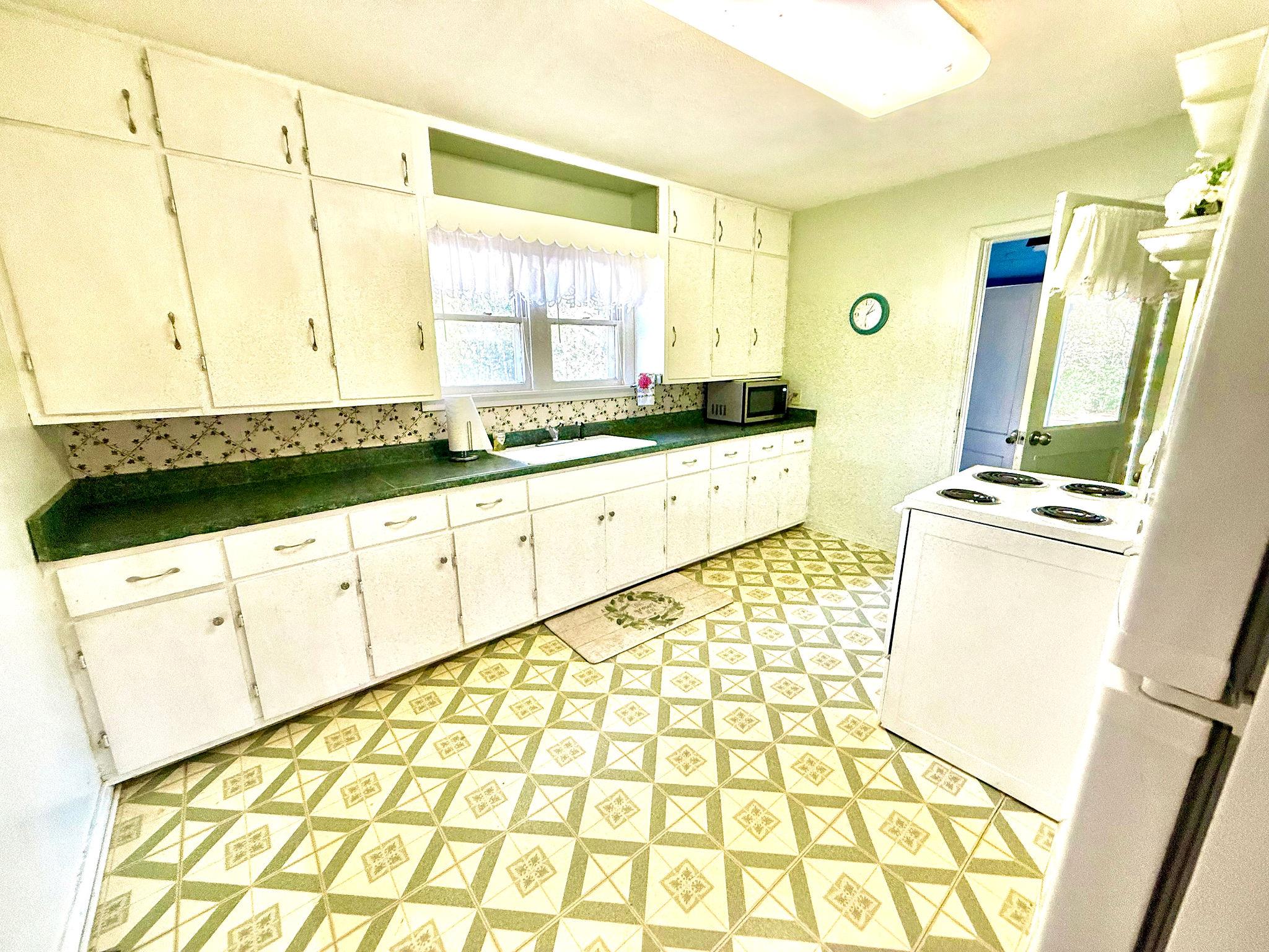 9278 N Highway 77 Highway, Lexington, TX 78947