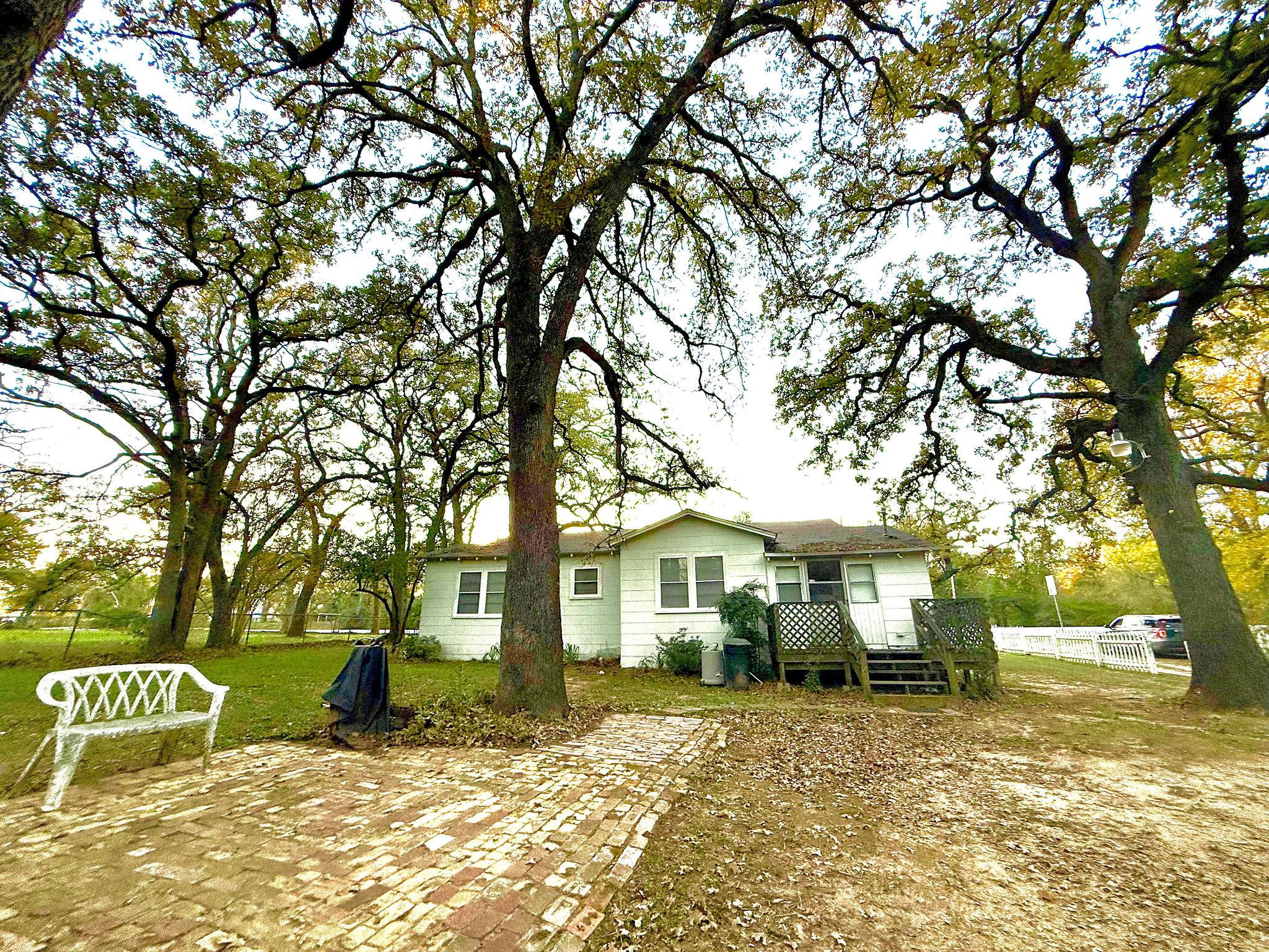 9278 N Highway 77 Highway, Lexington, TX 78947