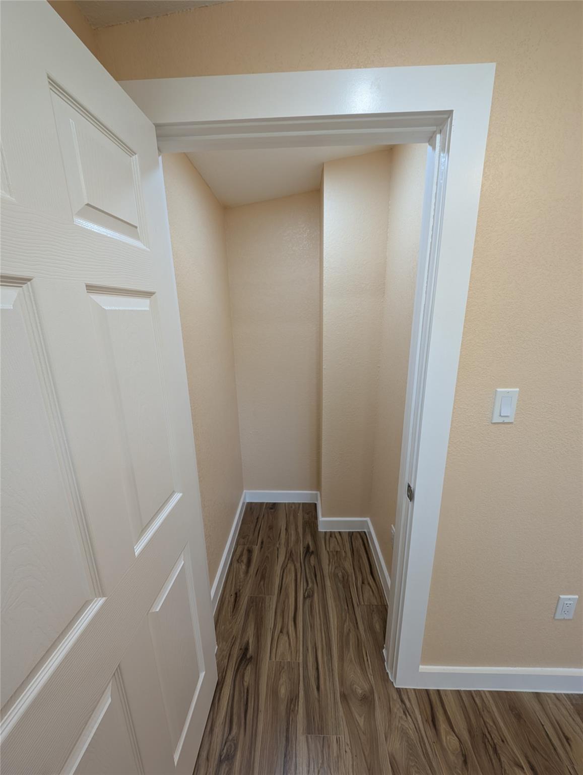 320 Laredo St, Lockhart, TX 78644