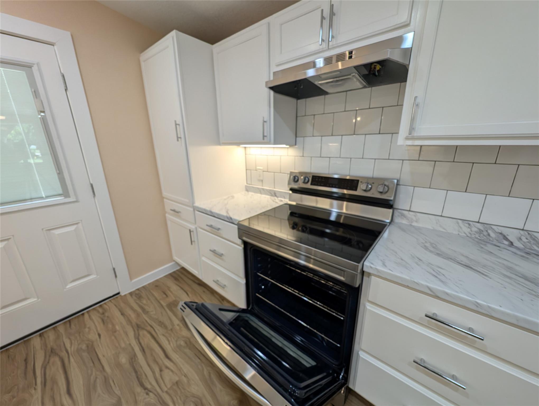 320 Laredo St, Lockhart, TX 78644