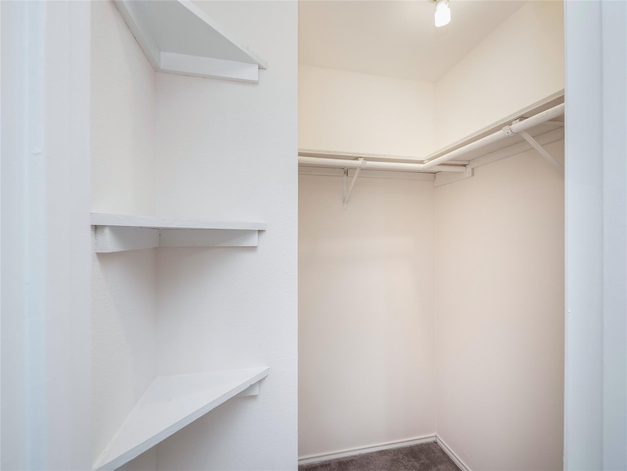 137 Blanket Flower Dr, Bastrop, TX 78602