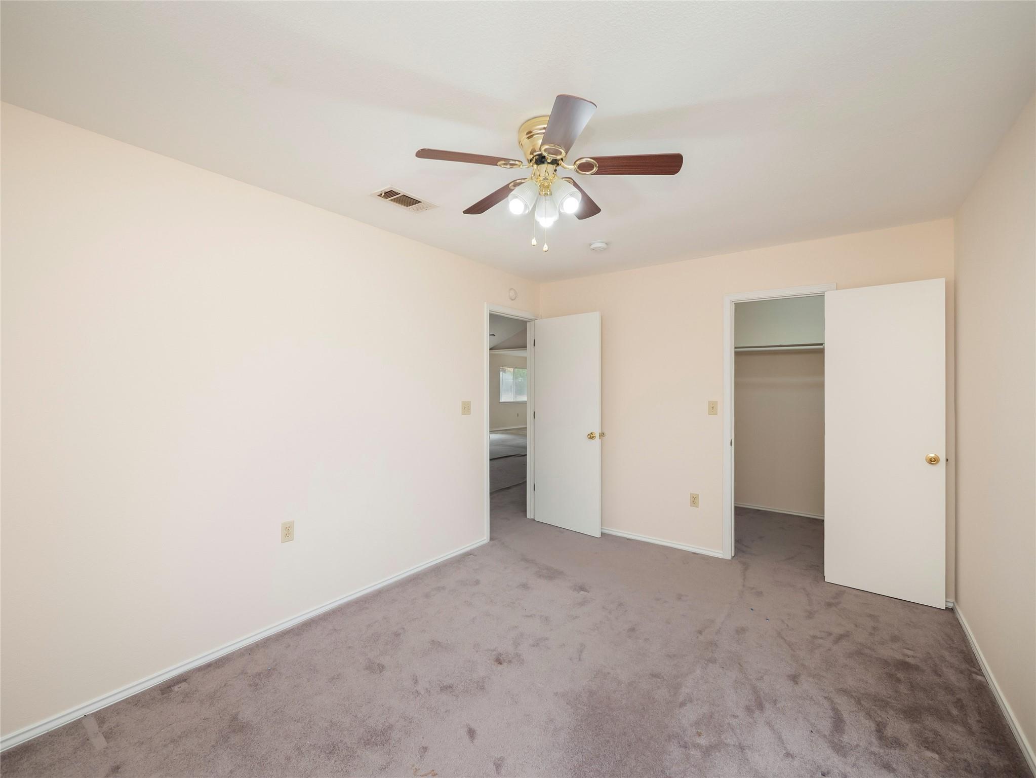 137 Blanket Flower Dr, Bastrop, TX 78602