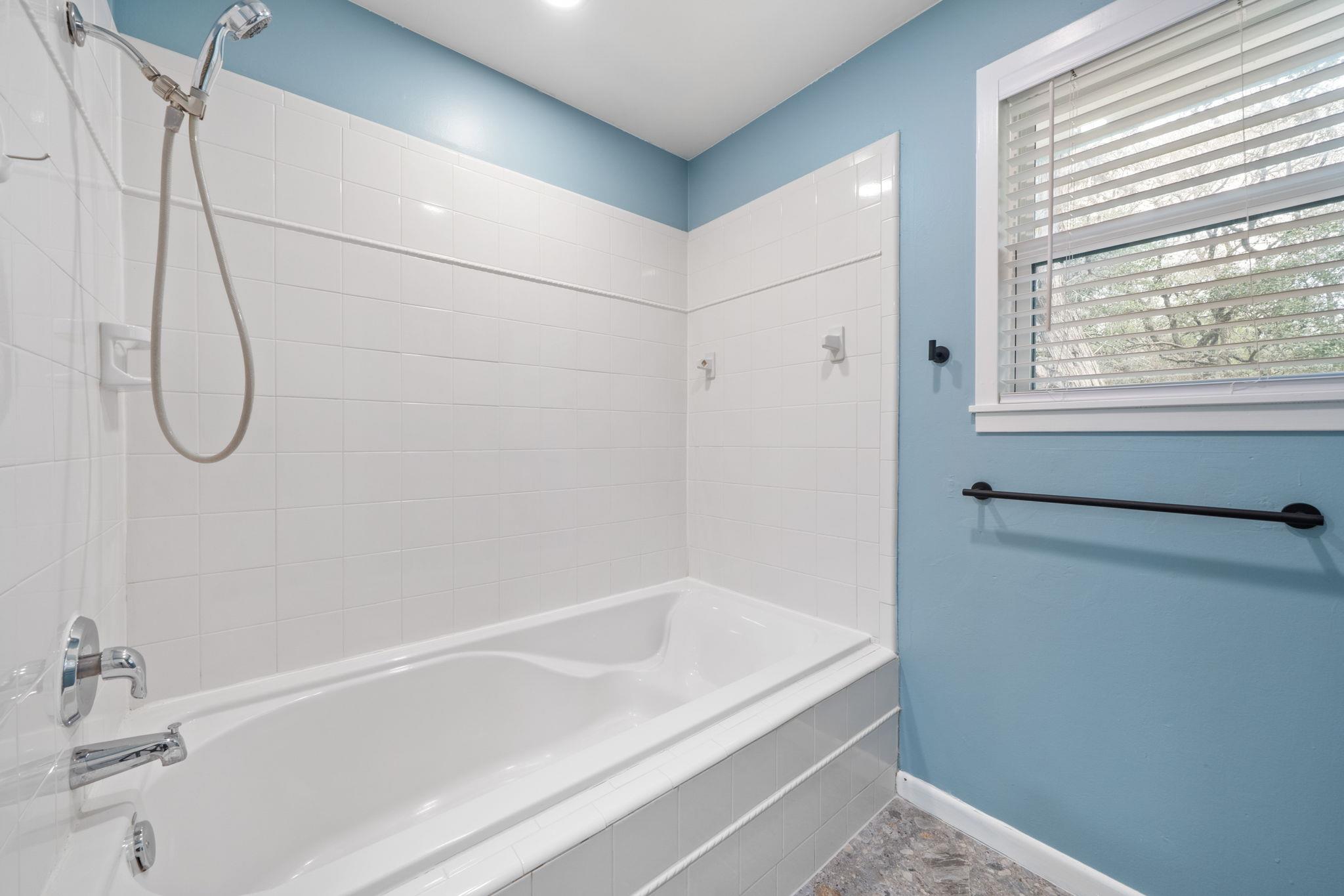 2175 Park Rd, New Braunfels, TX 78132