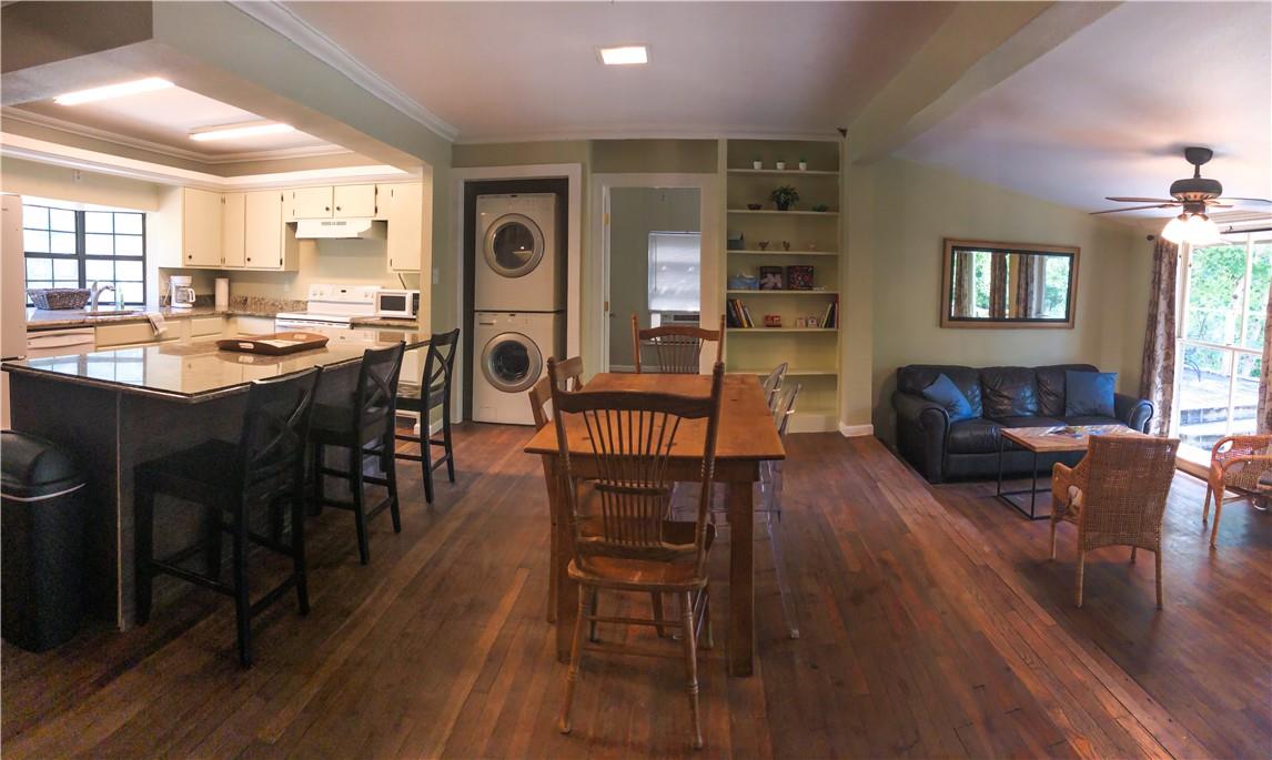 329 Riverwood Dr, Bastrop, TX 78602