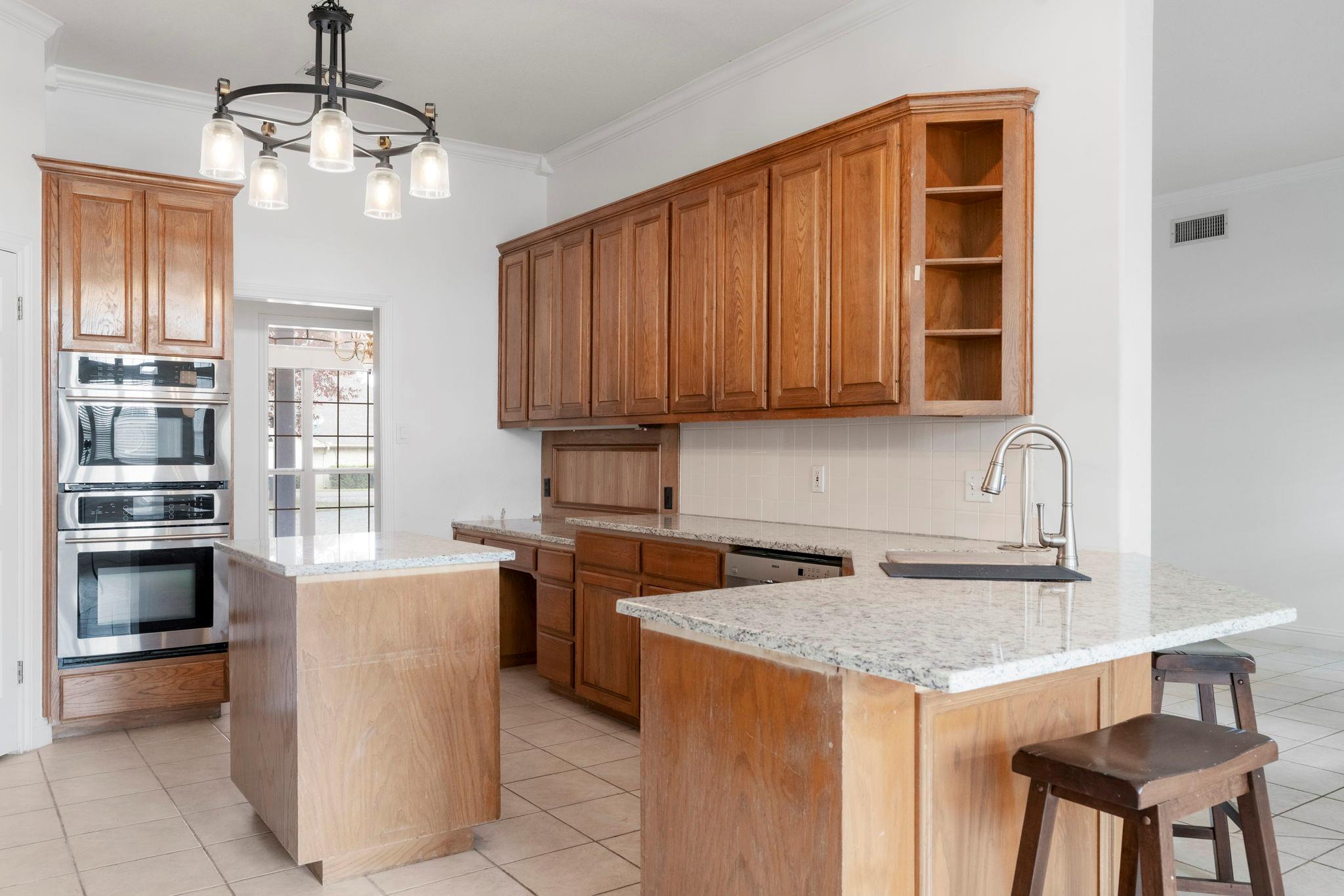 3900 Chisholm Trl, Salado, TX 76571