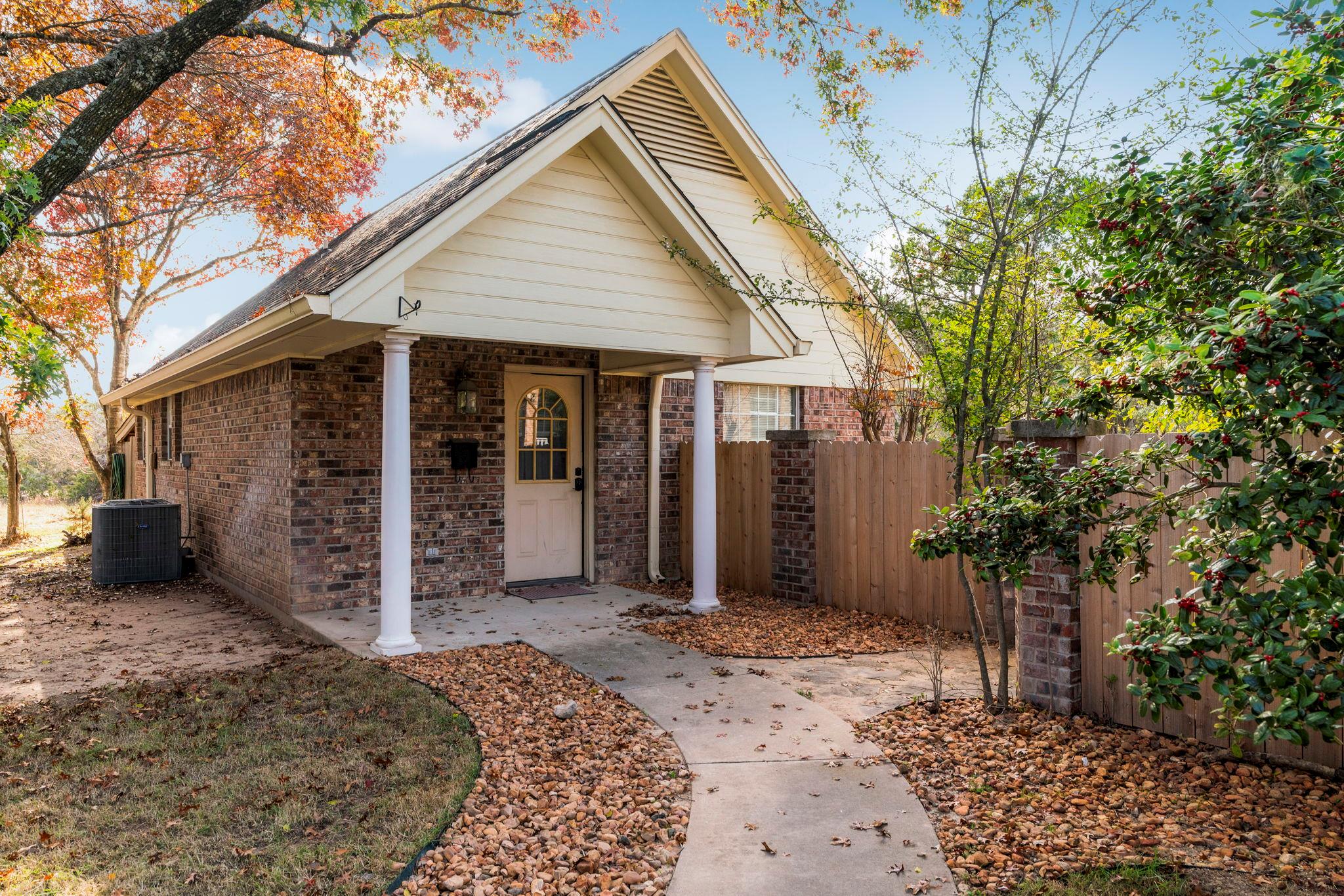 3900 Chisholm Trl, Salado, TX 76571