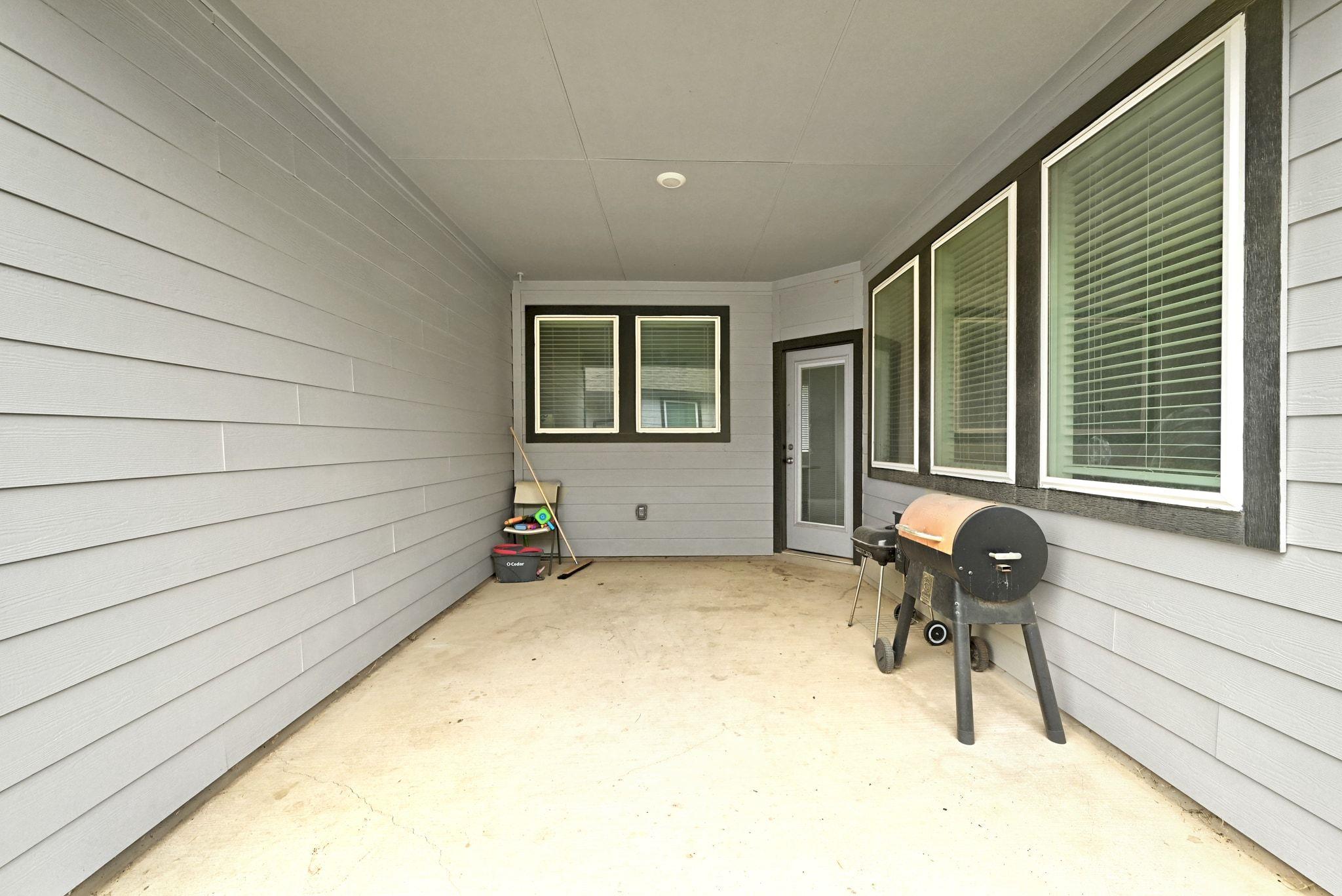 241 Banff Dr, Kyle, TX 78640