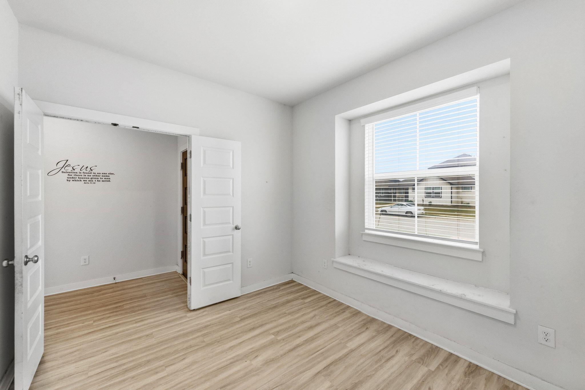 241 Banff Dr, Kyle, TX 78640