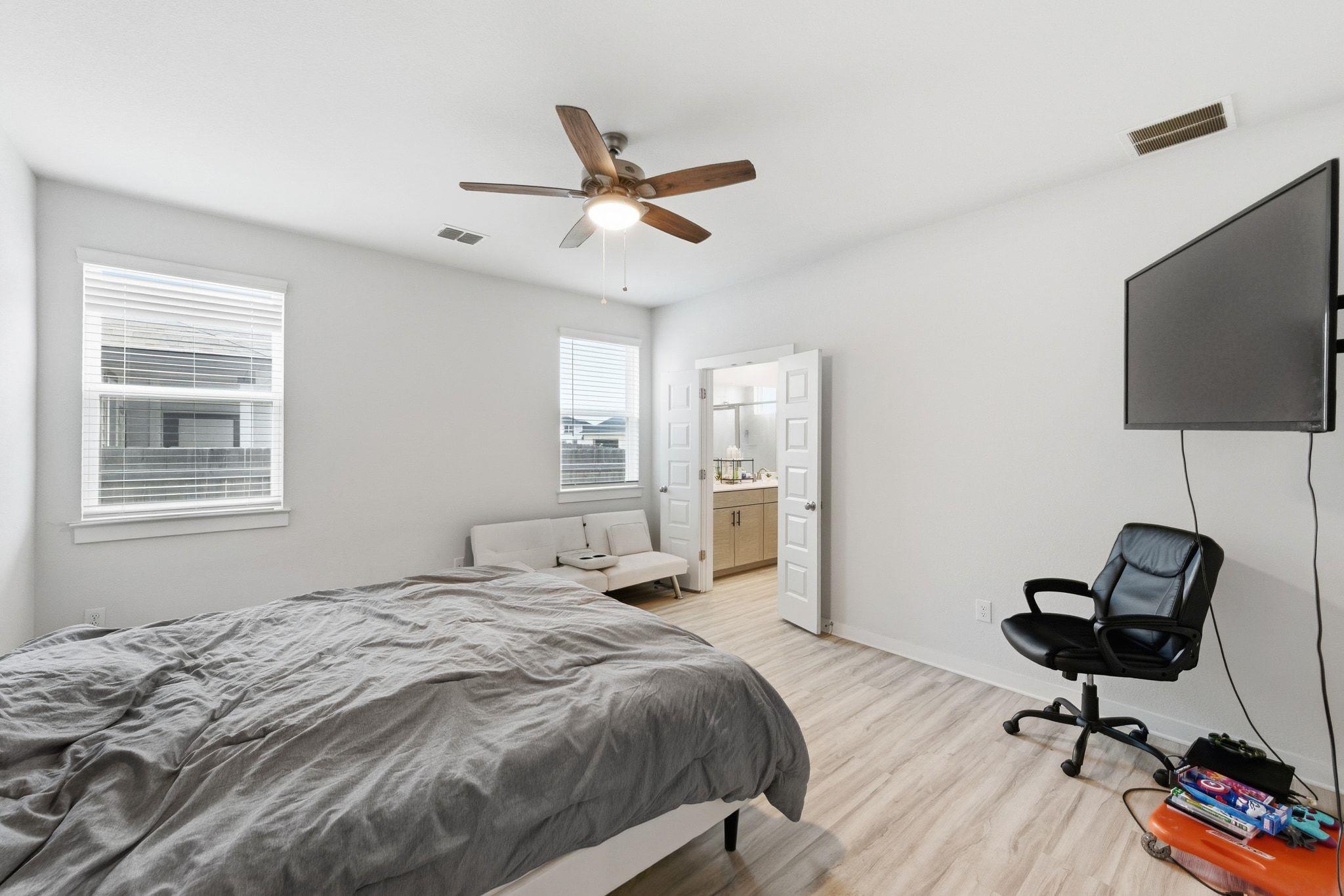 241 Banff Dr, Kyle, TX 78640