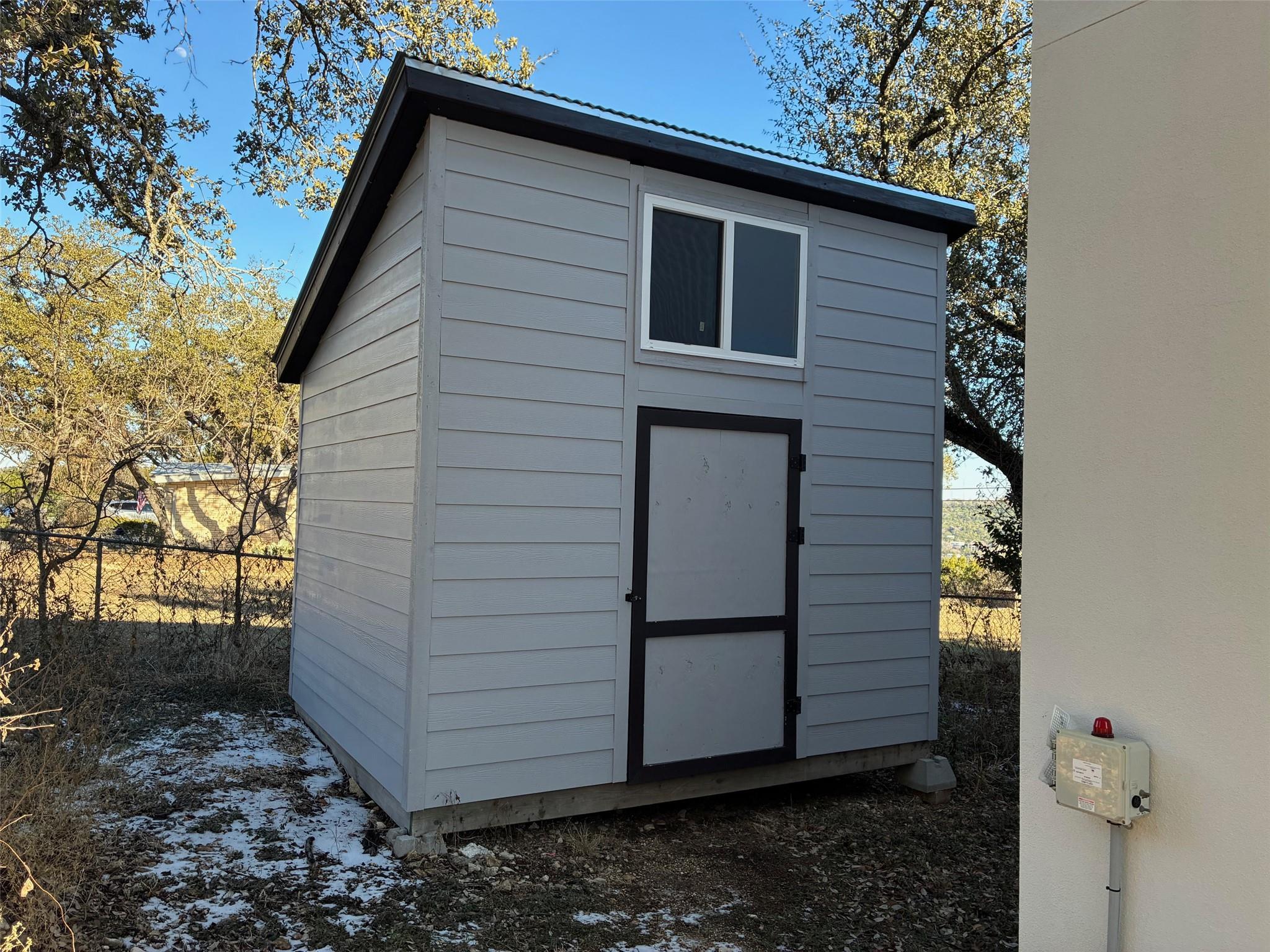 18716 W Lakeview Dr, Jonestown, TX 78645