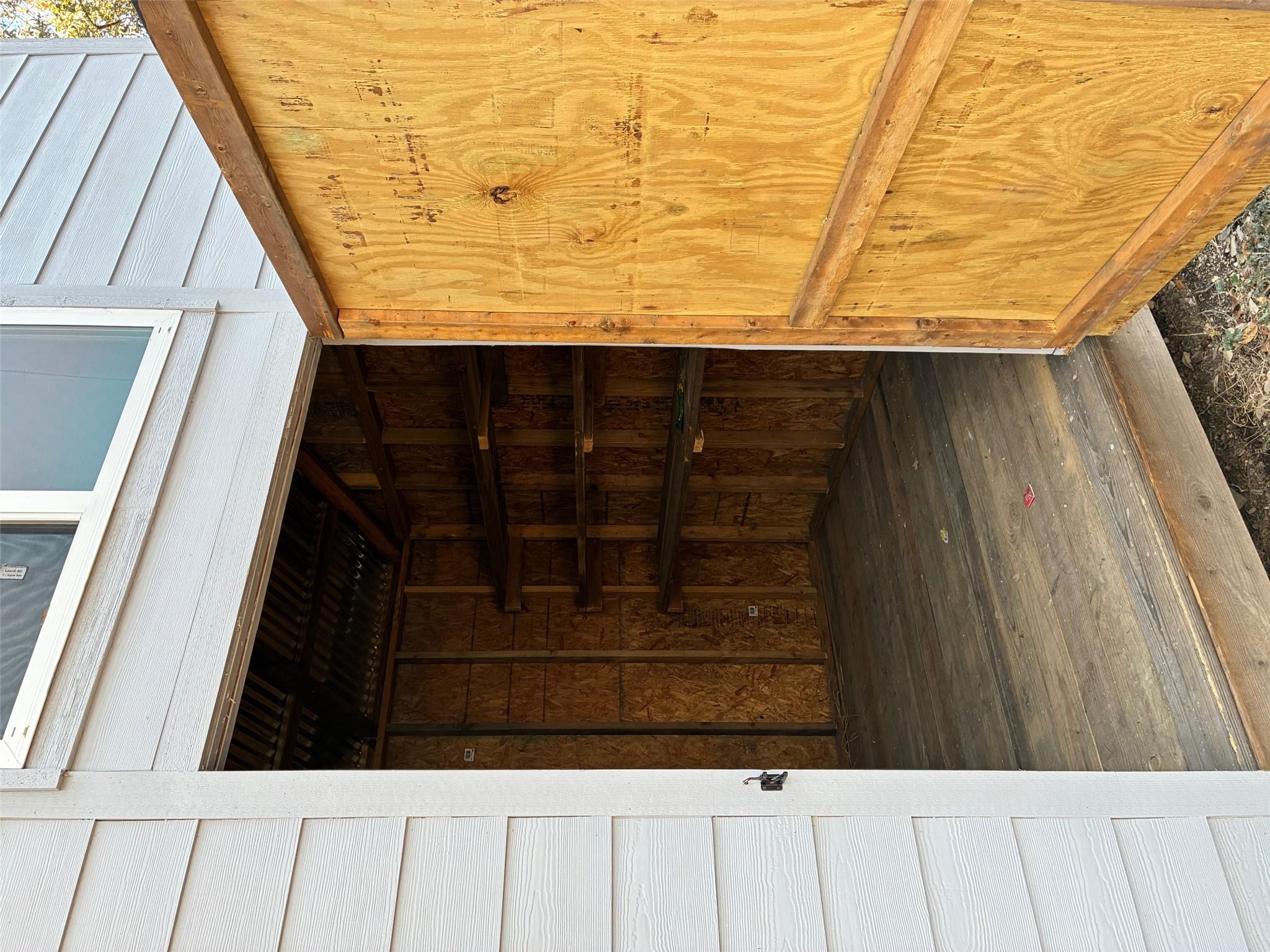 18716 W Lakeview Dr, Jonestown, TX 78645