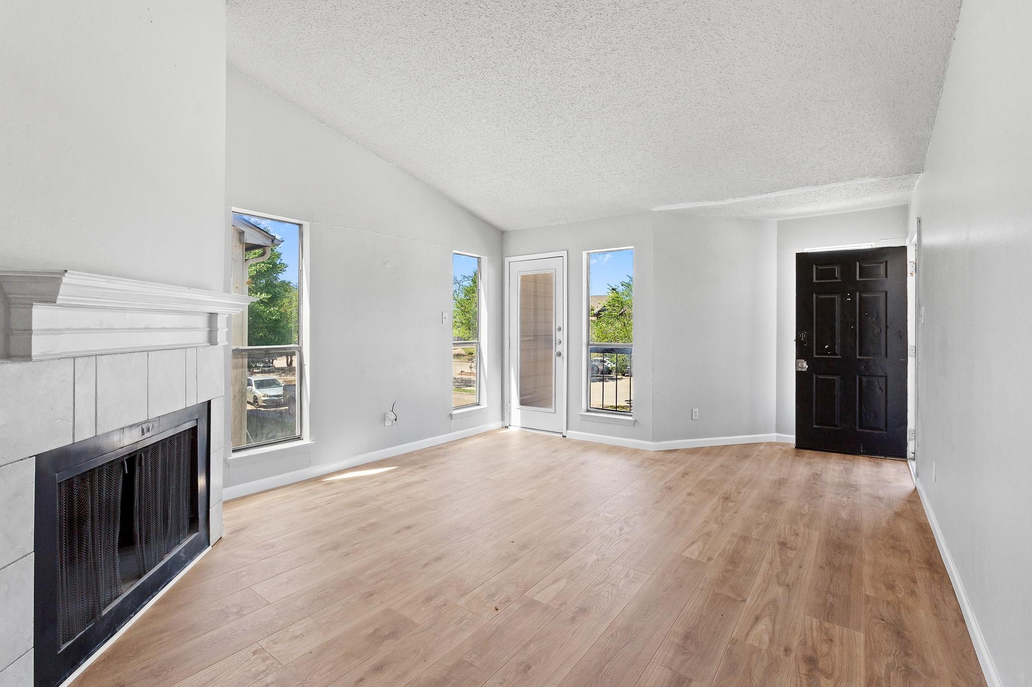 1907 W Loop, Austin, TX 78758