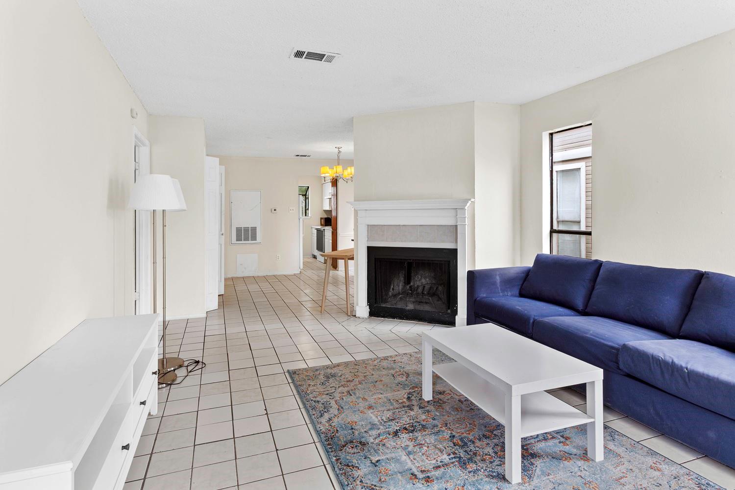 1907 W Loop, Austin, TX 78758