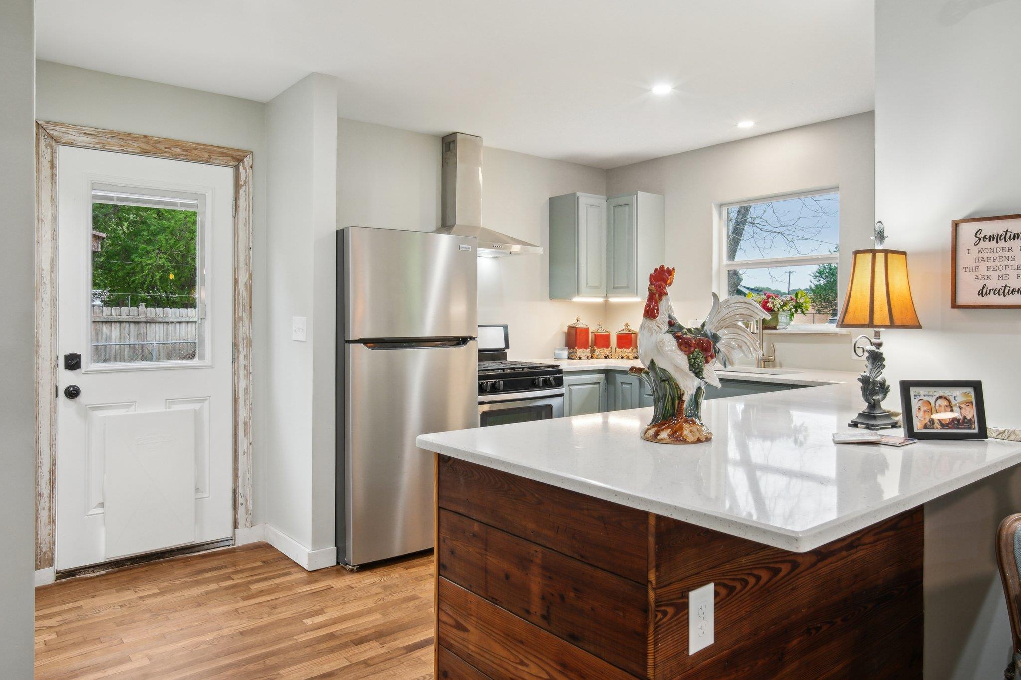 801 1/2 Bishop St, Smithville, TX 78957