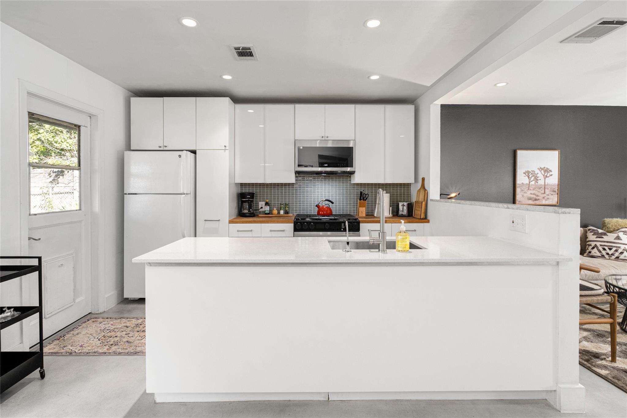 4620 Englewood Dr, Austin, TX 78745