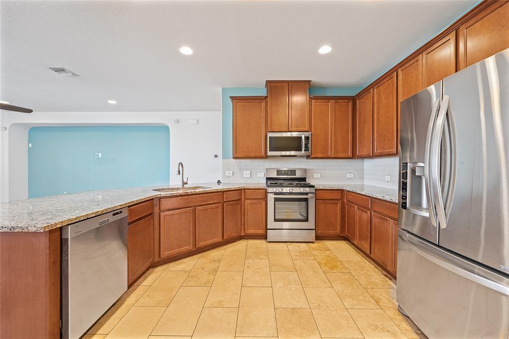 6141 Mantalcino Dr, Round Rock, TX 78665