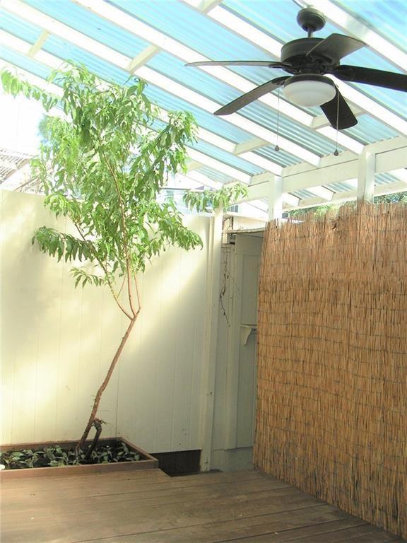 6627 Valleyside Rd, Austin, TX 78731