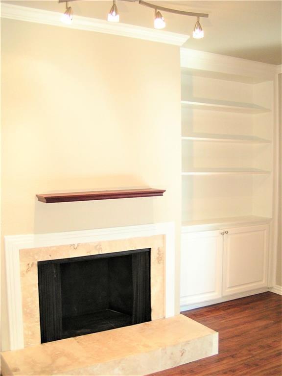 6627 Valleyside Rd, Austin, TX 78731