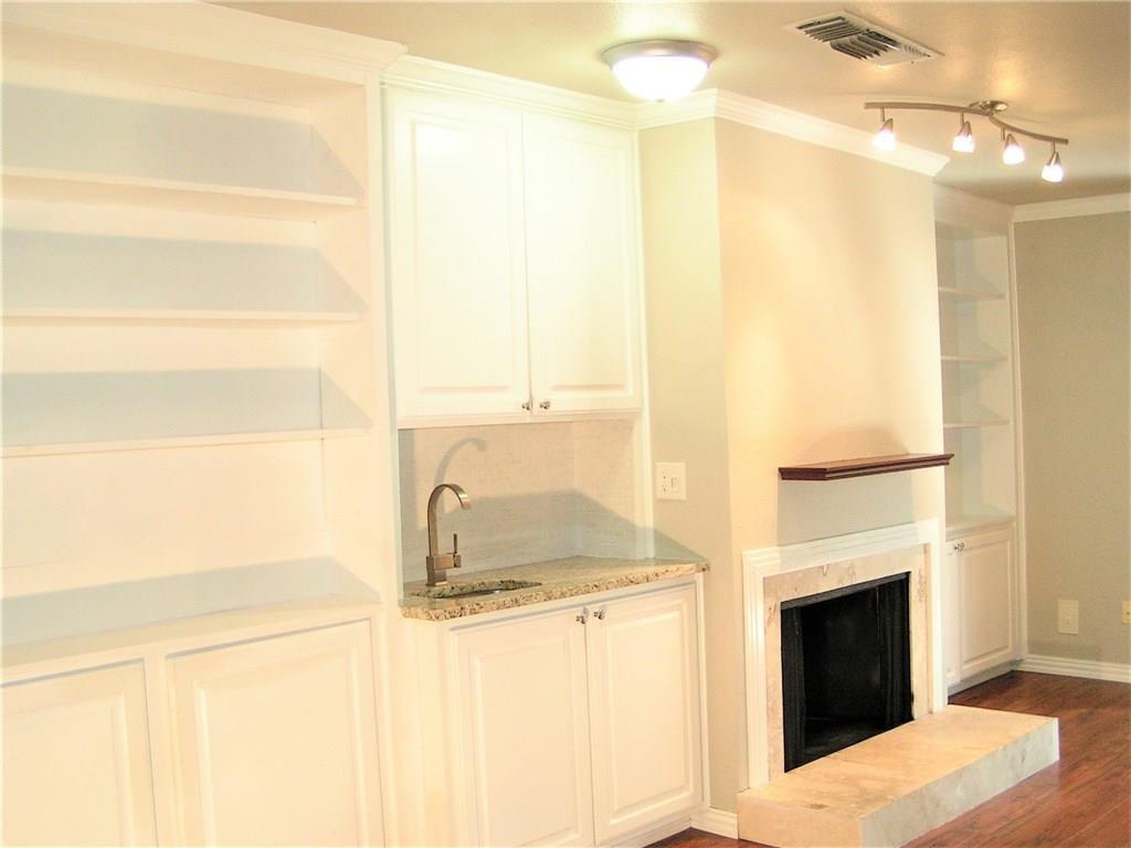 6627 Valleyside Rd, Austin, TX 78731