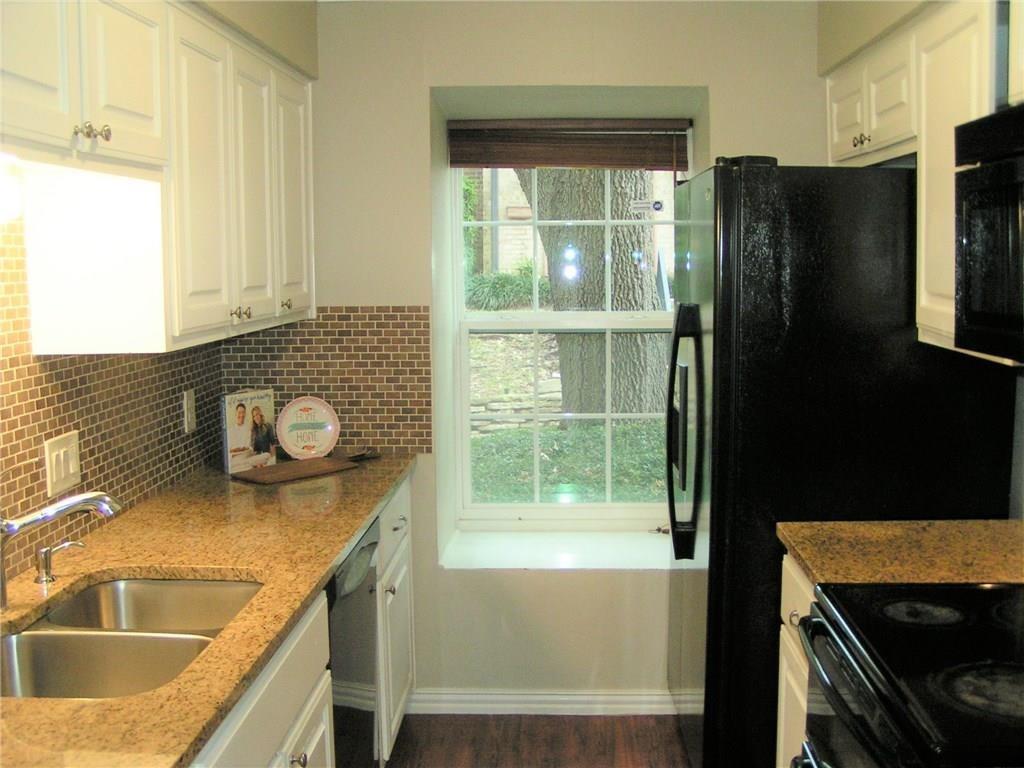 6627 Valleyside Rd, Austin, TX 78731