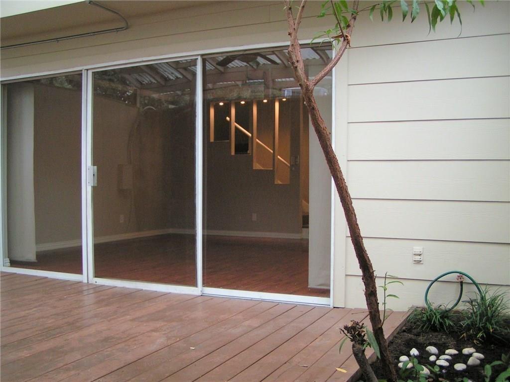 6627 Valleyside Rd, Austin, TX 78731