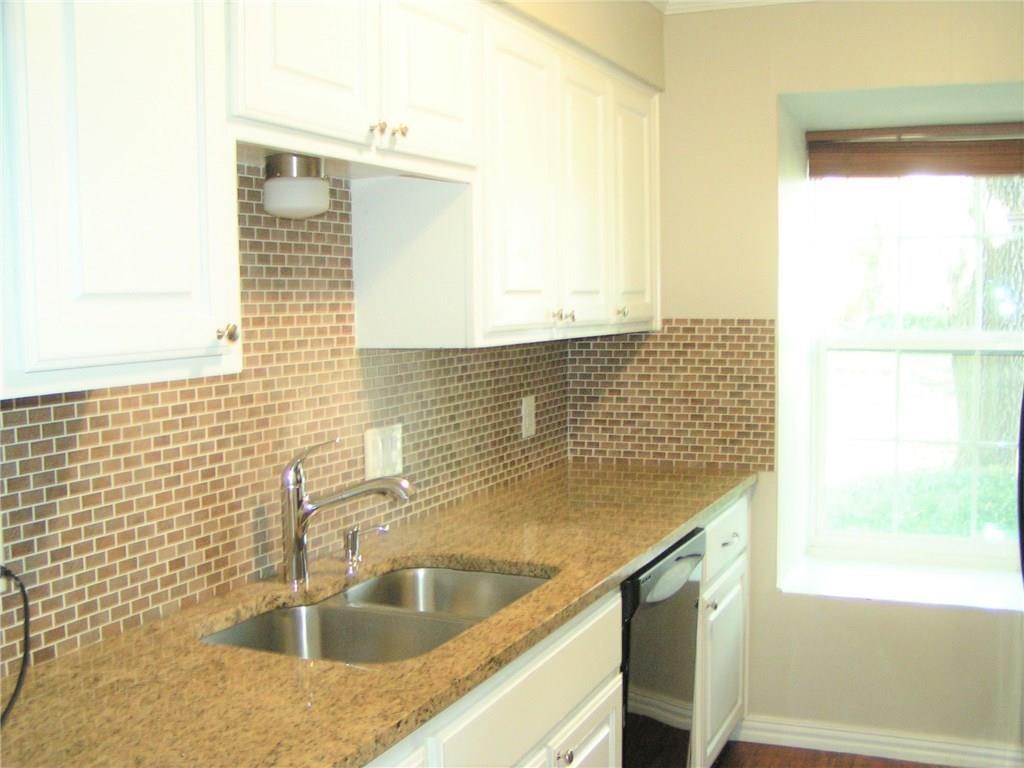 6627 Valleyside Rd, Austin, TX 78731