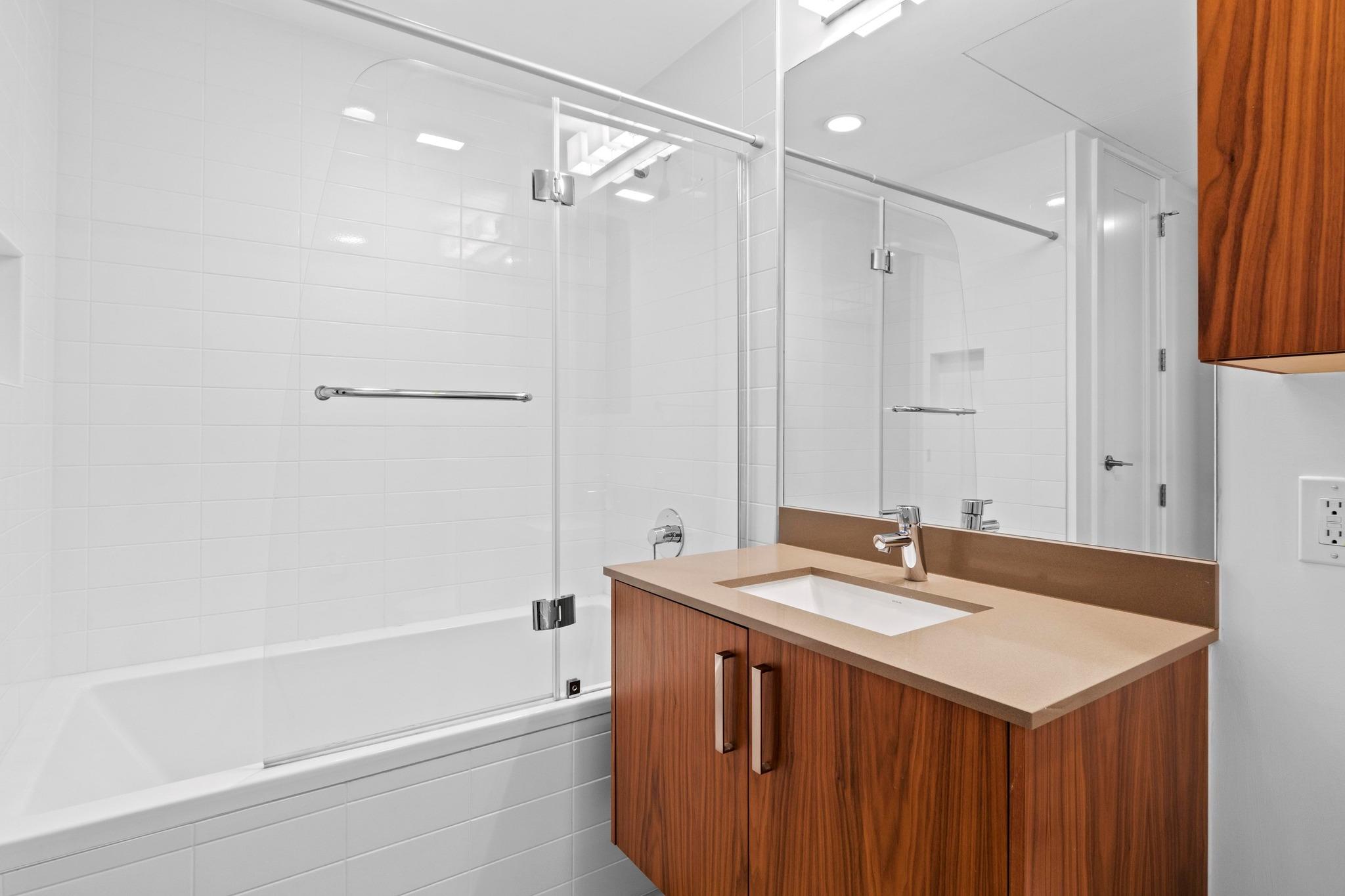 222 WEST Ave # 1710, Austin, TX 78701