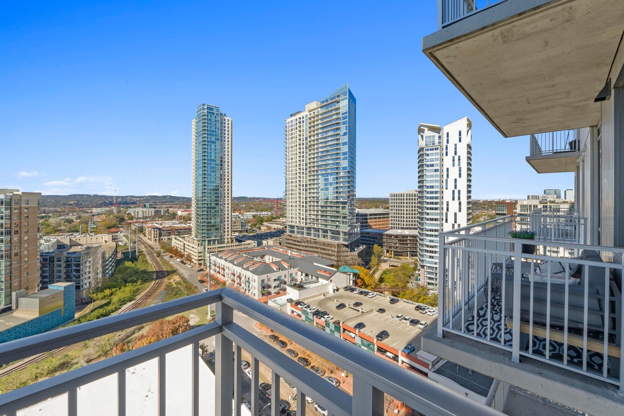 222 WEST Ave # 1710, Austin, TX 78701