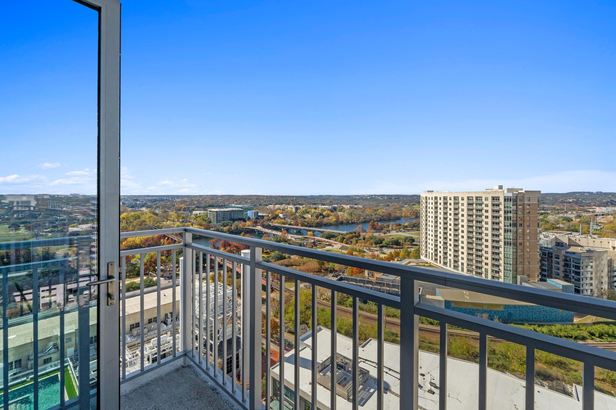 222 WEST Ave # 1710, Austin, TX 78701