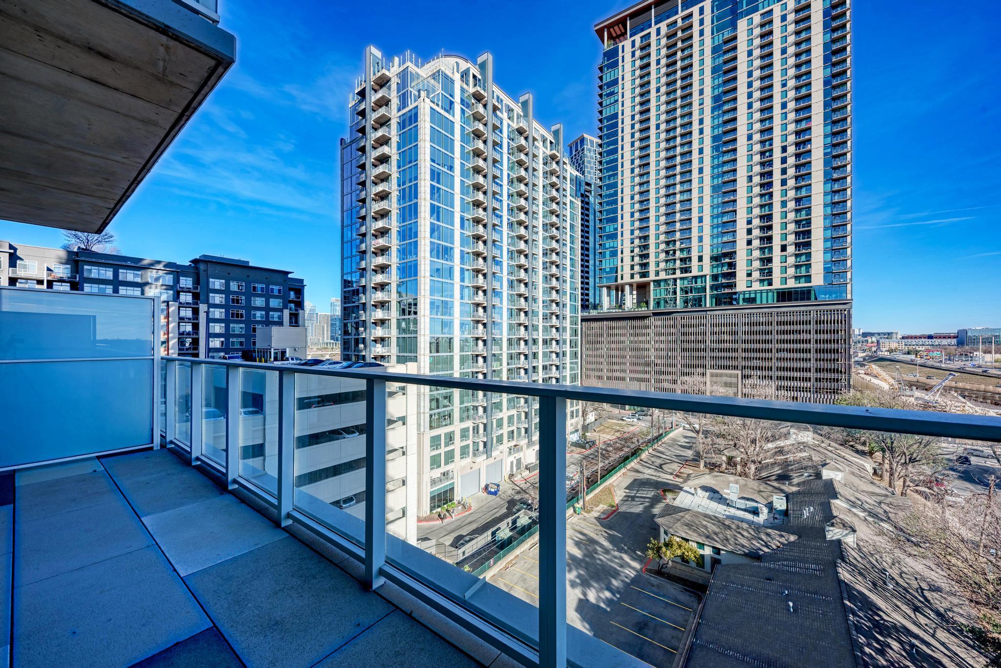 48 East Ave # 2802, Austin, TX 78701