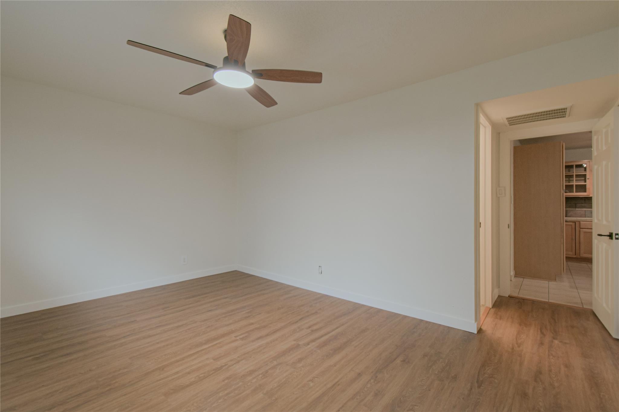 12605 Moss Hollow St, San Antonio, TX 78233