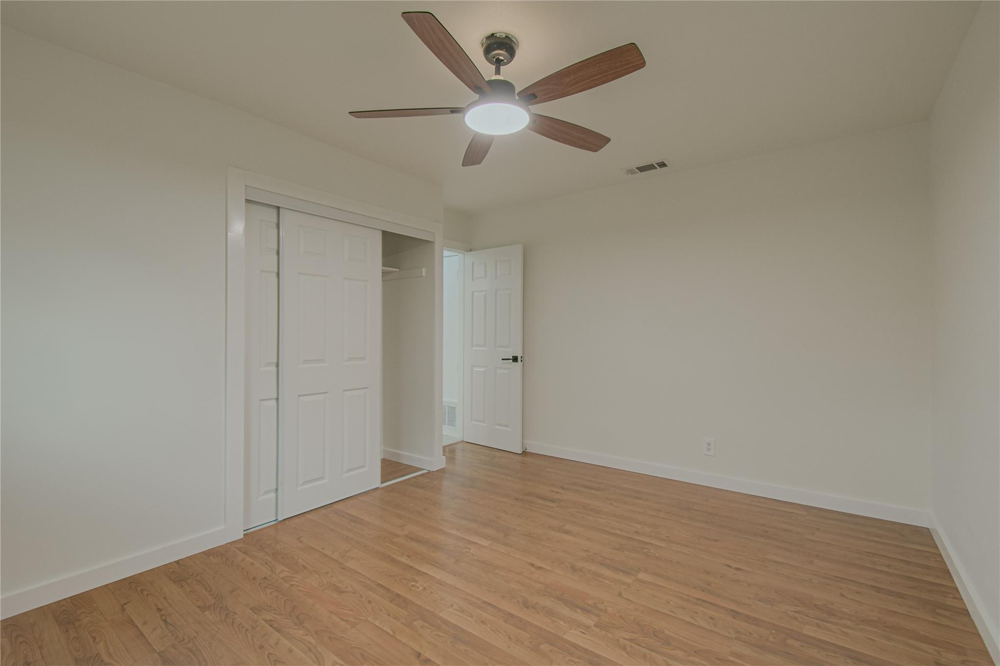 12605 Moss Hollow St, San Antonio, TX 78233