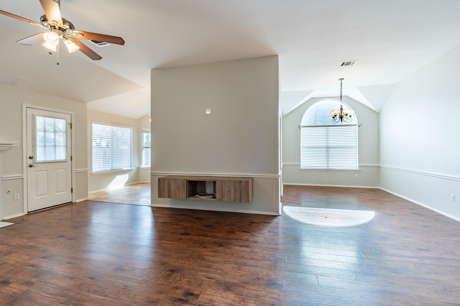 304 Mesa Verde St, Cedar Park, TX 78613