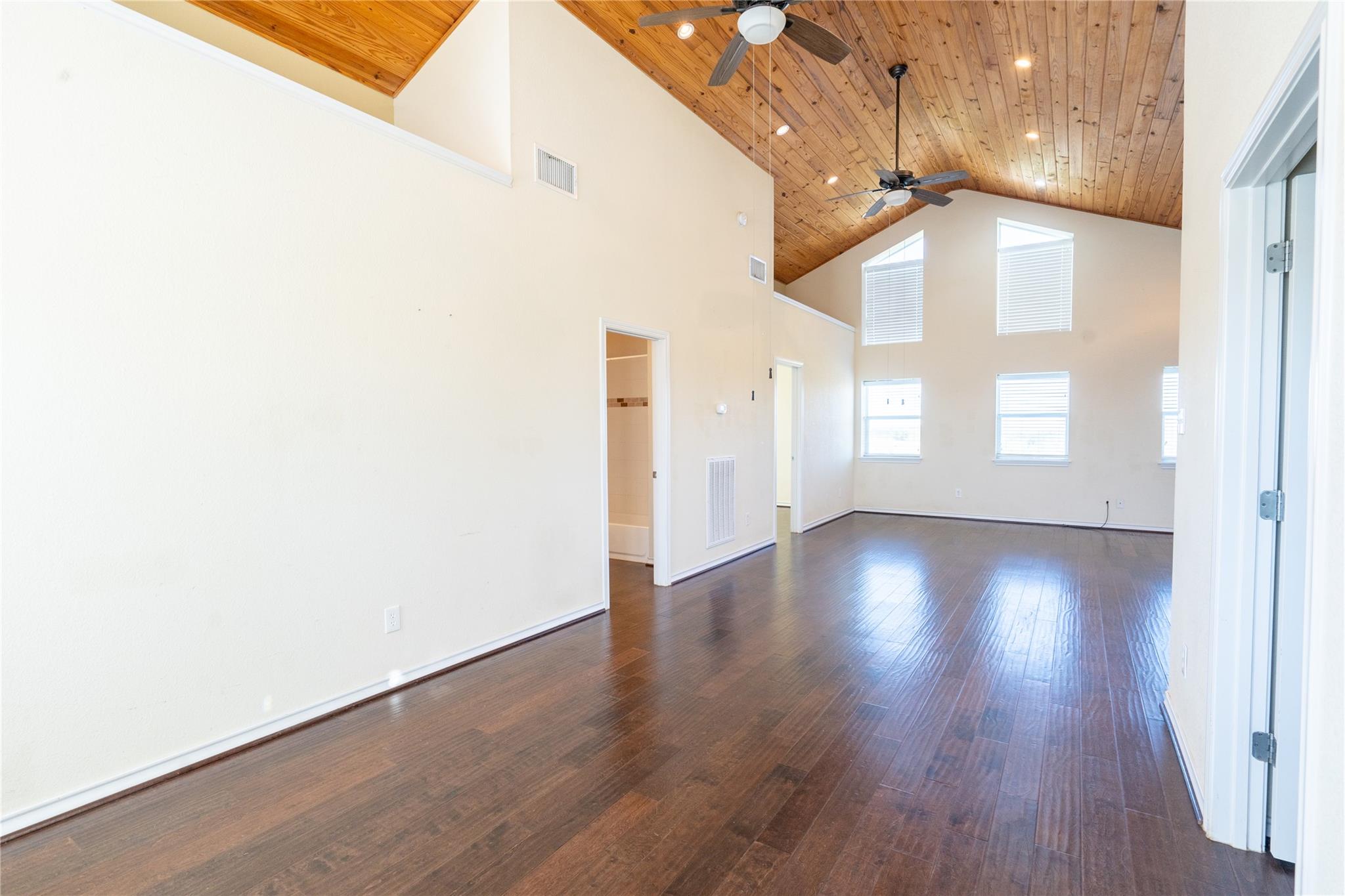 1050 County Road 129 # B, Taylor, TX 76574