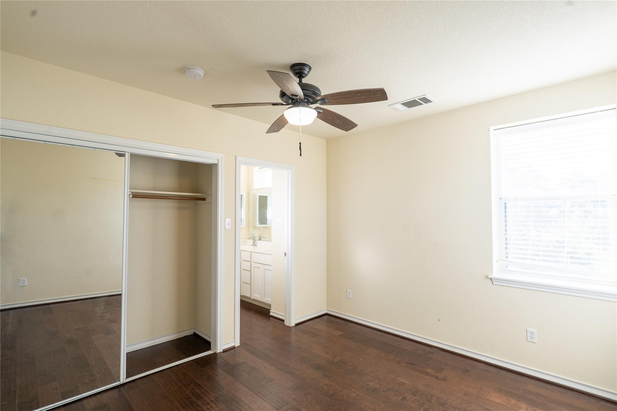 1050 County Road 129 # B, Taylor, TX 76574