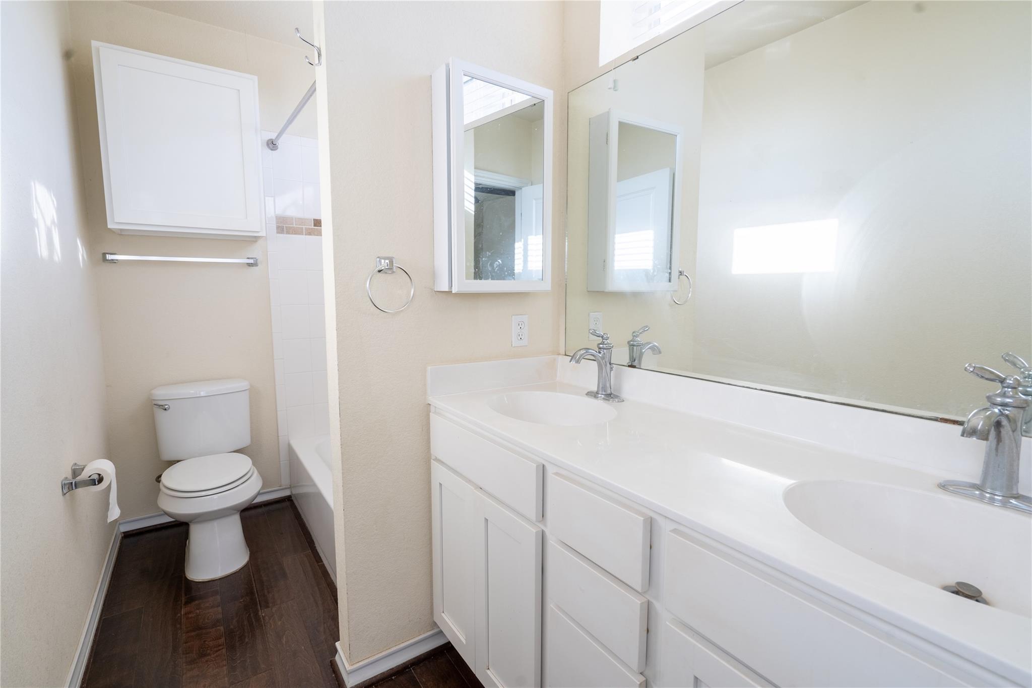 1050 County Road 129 # B, Taylor, TX 76574