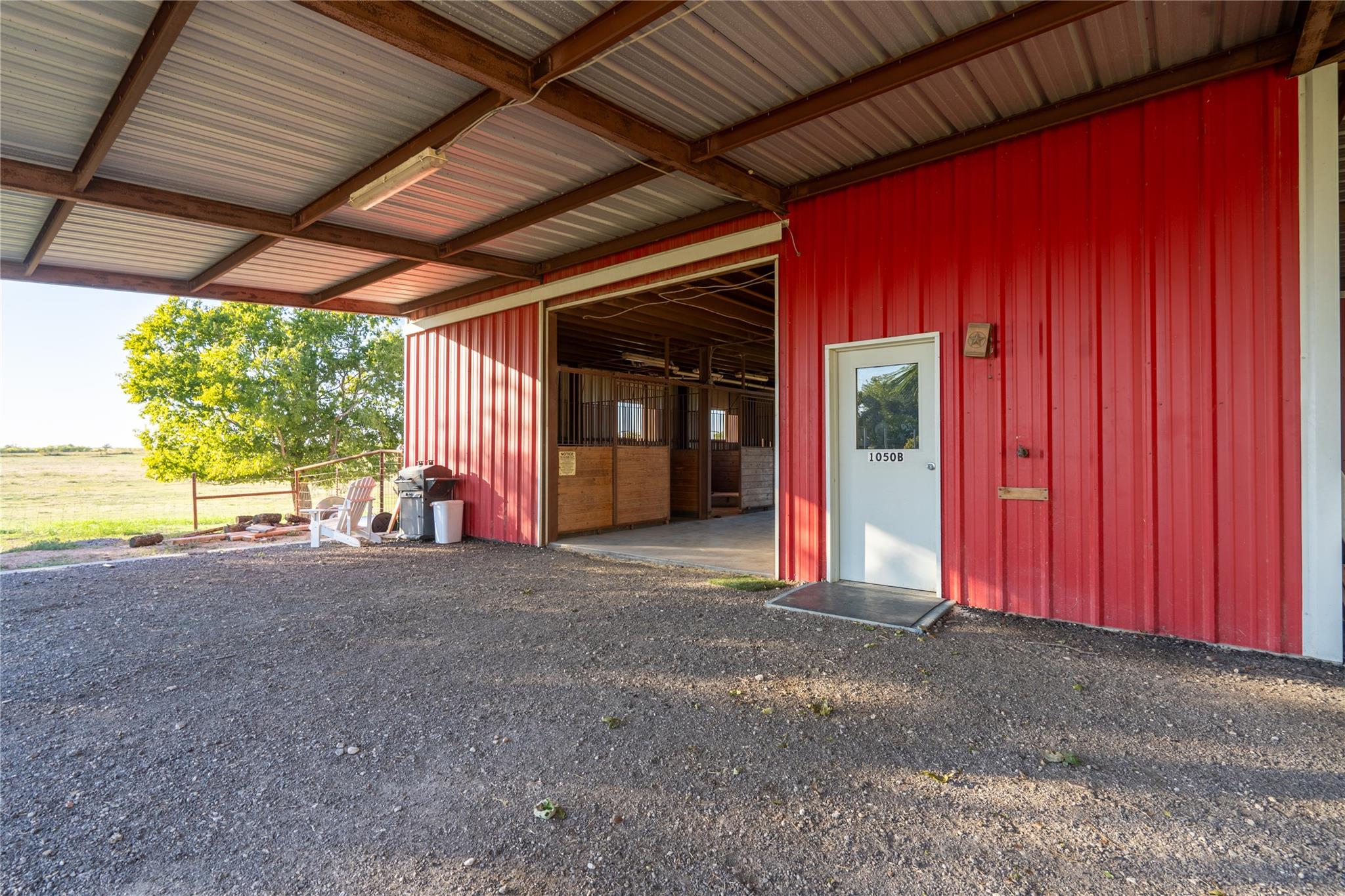 1050 County Road 129 # B, Taylor, TX 76574