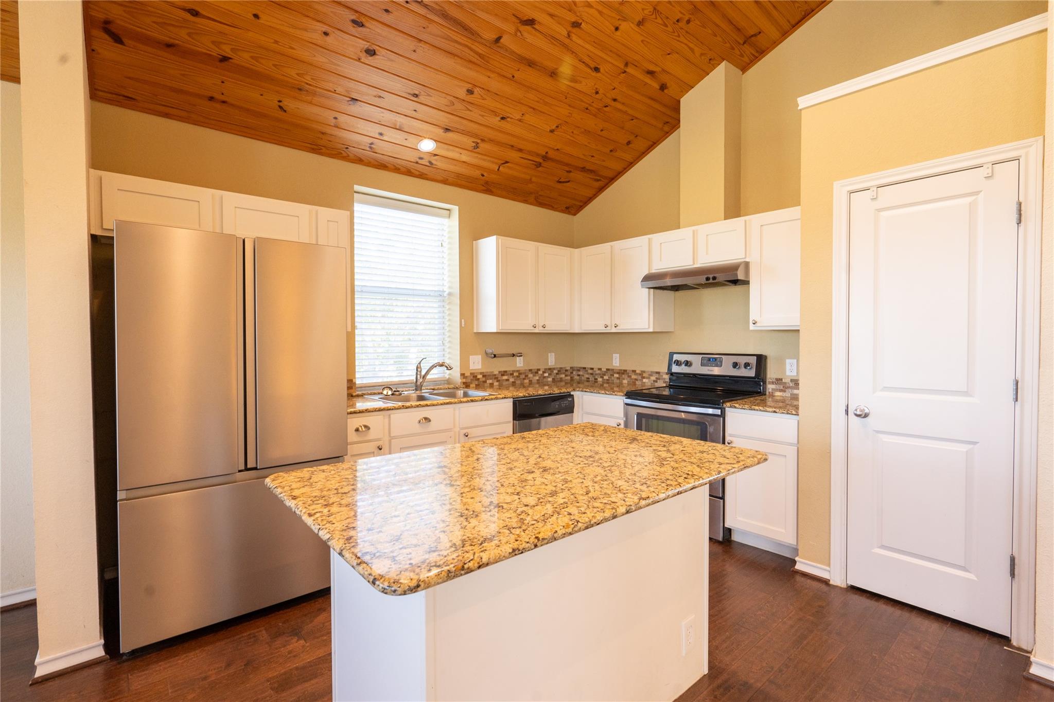 1050 County Road 129 # B, Taylor, TX 76574