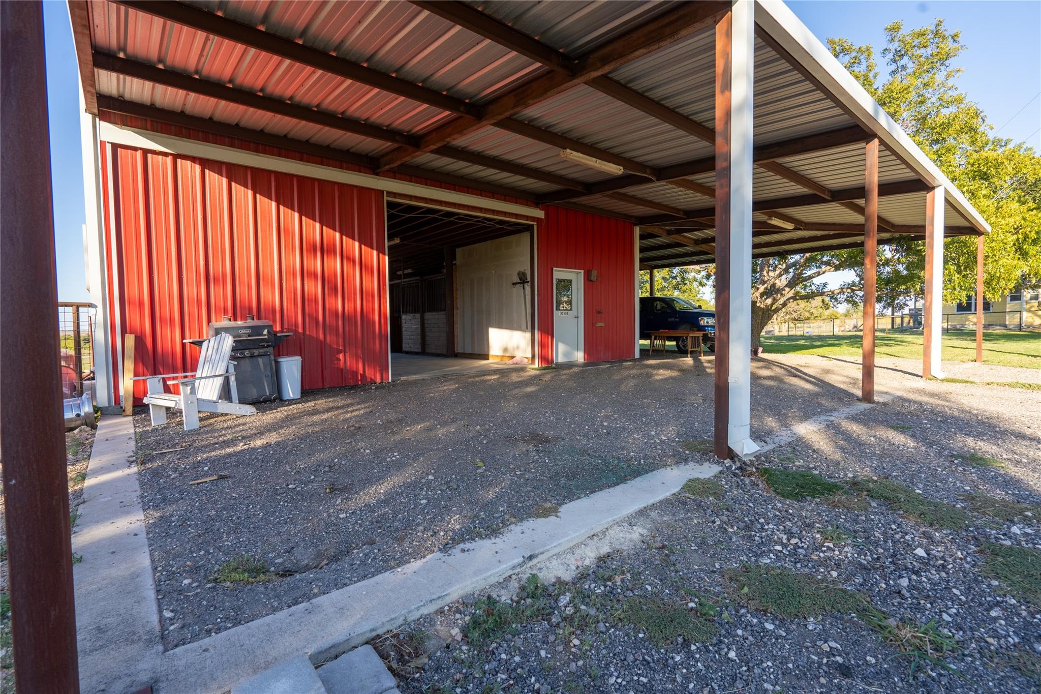 1050 County Road 129 # B, Taylor, TX 76574