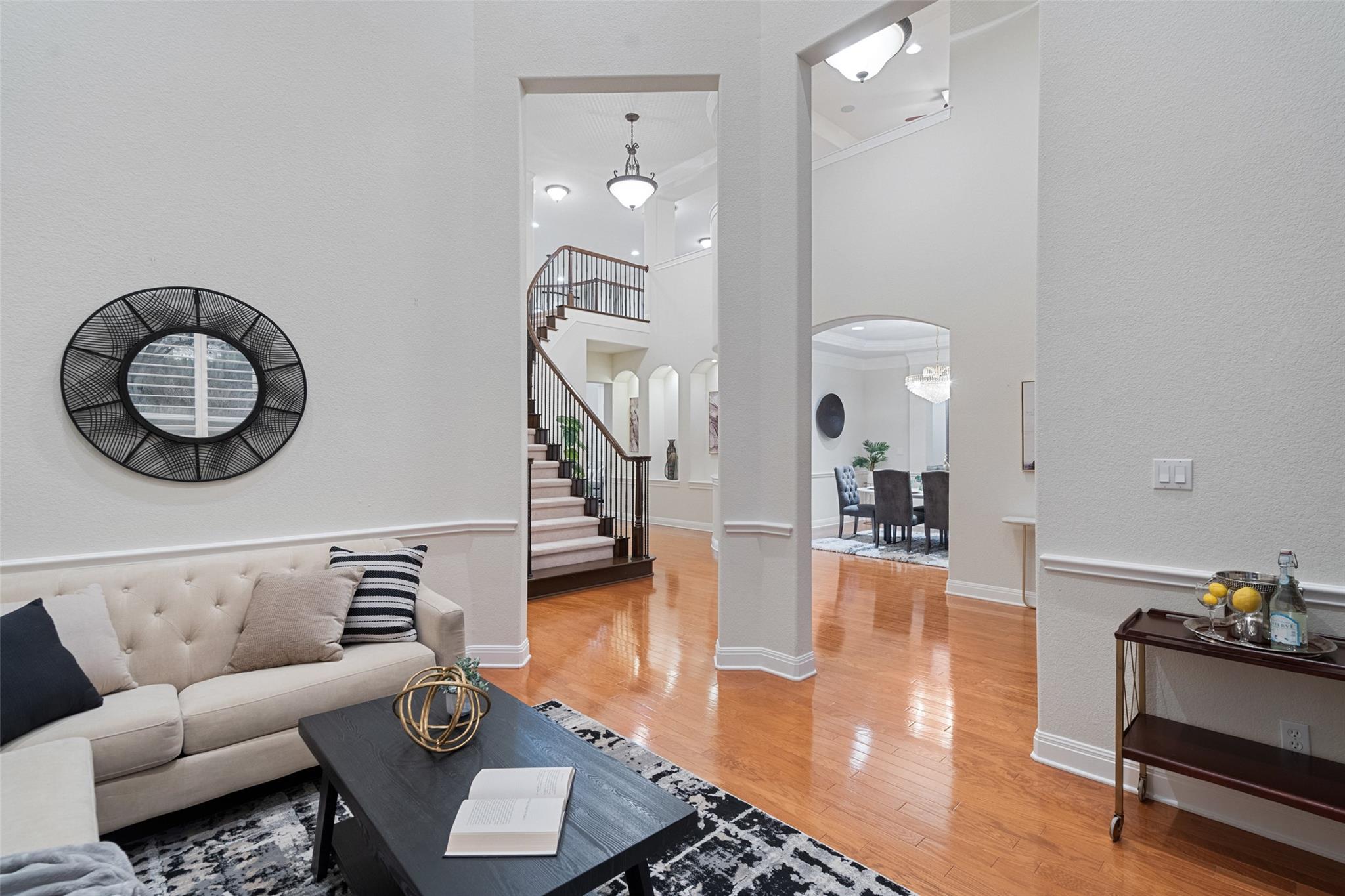 2906 Lakehurst Rd, Spicewood, TX 78669