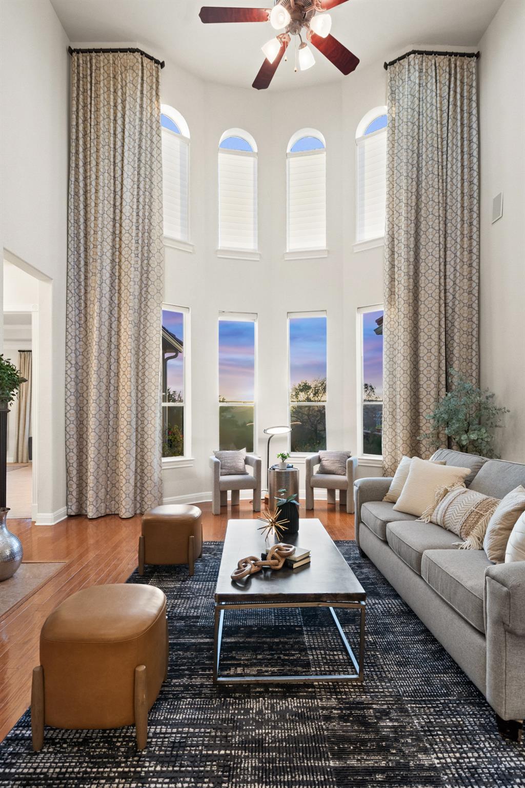 2906 Lakehurst Rd, Spicewood, TX 78669