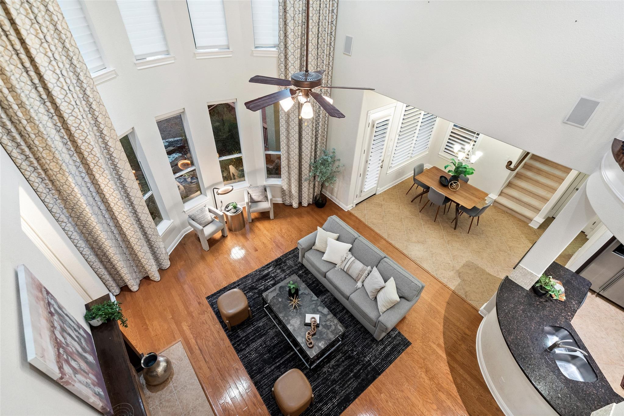 2906 Lakehurst Rd, Spicewood, TX 78669