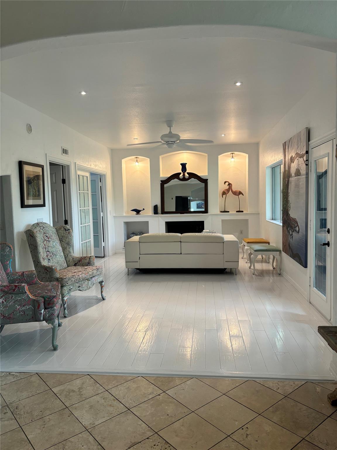 338 Sailmaster St, Lakeway, TX 78734